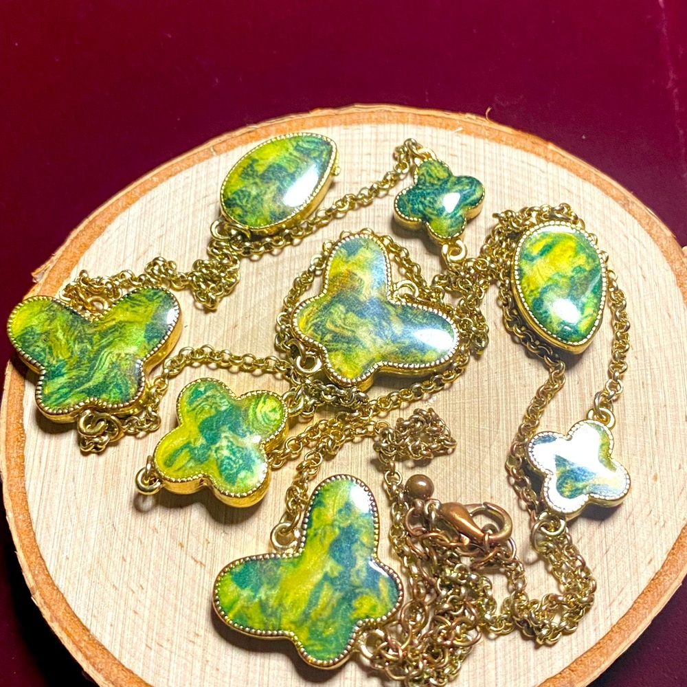 VTG| Unique Green Butterfly 🦋 Necklace 💚✨